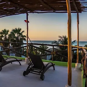 La Chaya Hotel